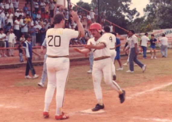 Luego de batear un cuadrangular